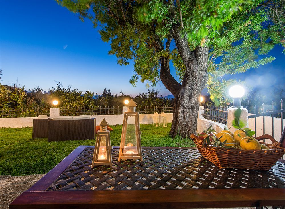 Katerina Rooms Meson Yerakarion Exterior photo