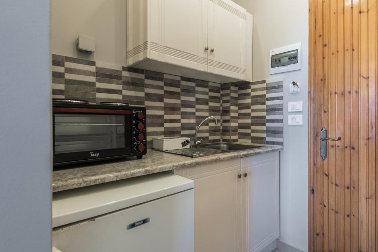 Katerina Rooms Meson Yerakarion Exterior photo