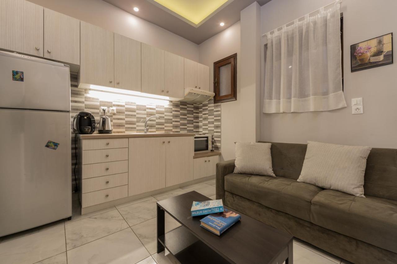 Katerina Rooms Meson Yerakarion Exterior photo
