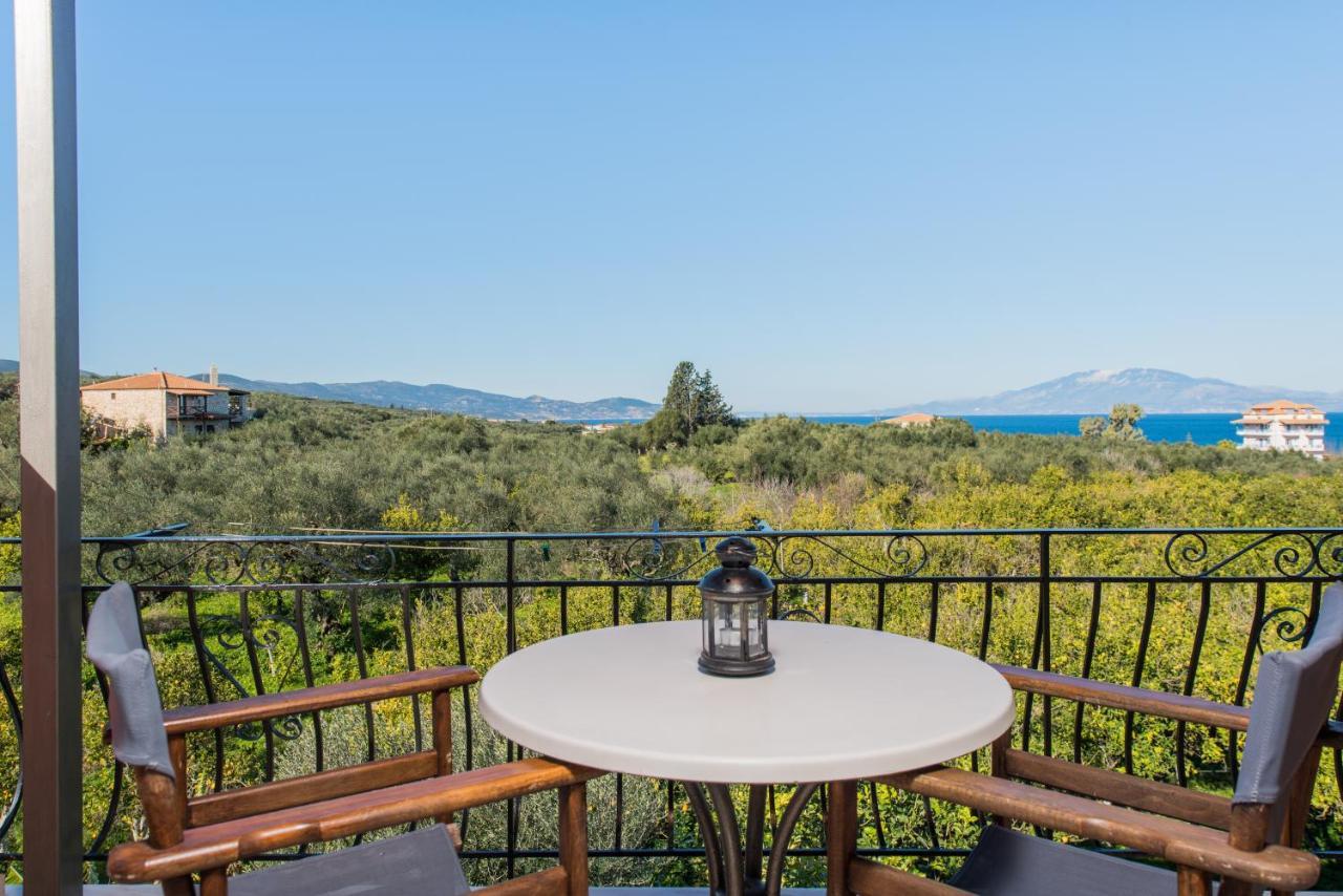 Katerina Rooms Meson Yerakarion Exterior photo